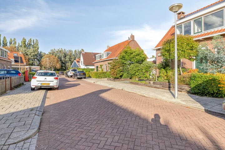 Photo 44 of C.A. Dekkerstraat 7