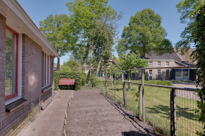 Foto 45 van Oosteinde 7