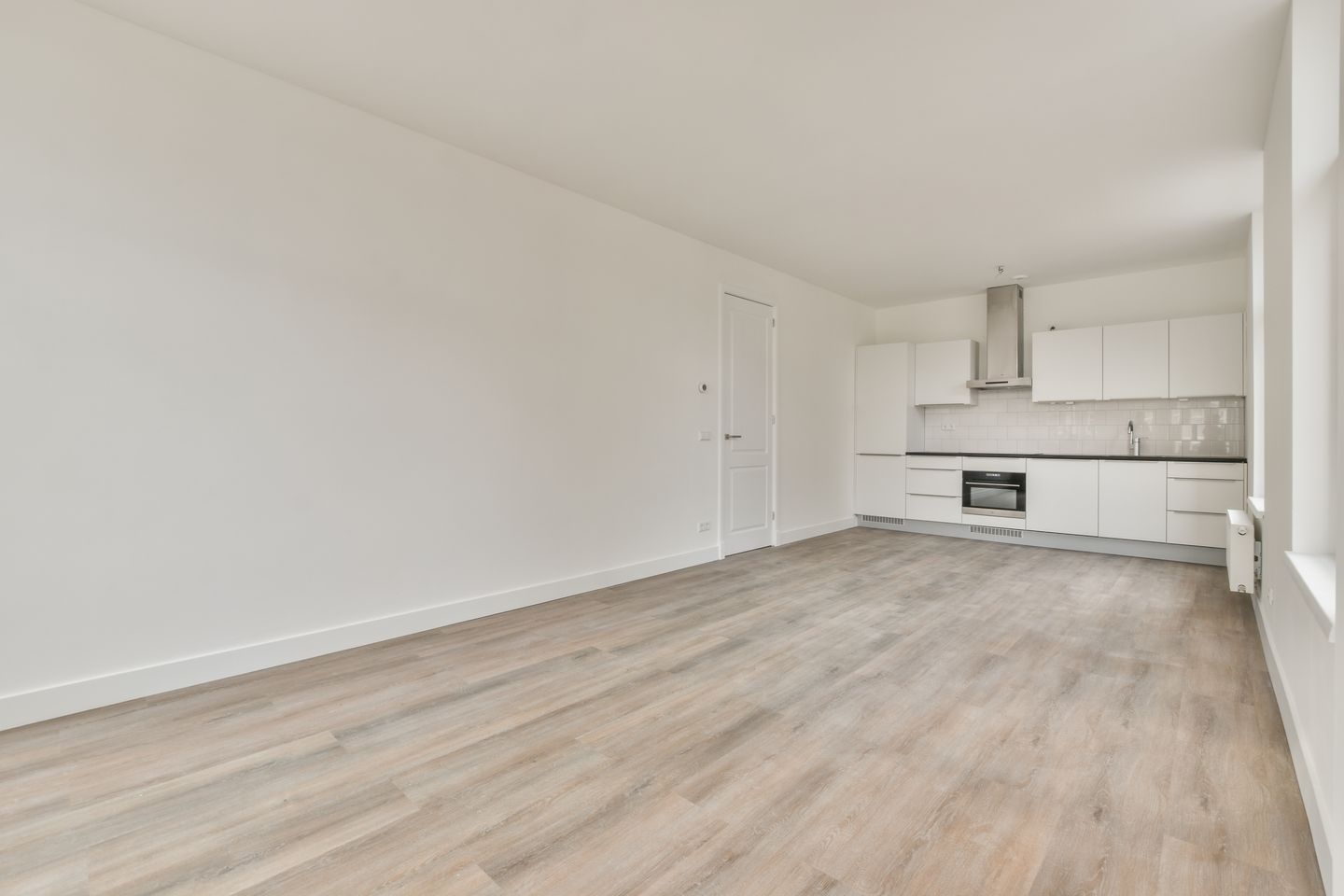 Photo 5 of Van Woustraat 142-3