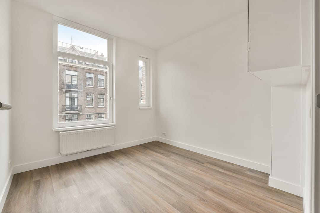 Photo 11 of Van Woustraat 142-3