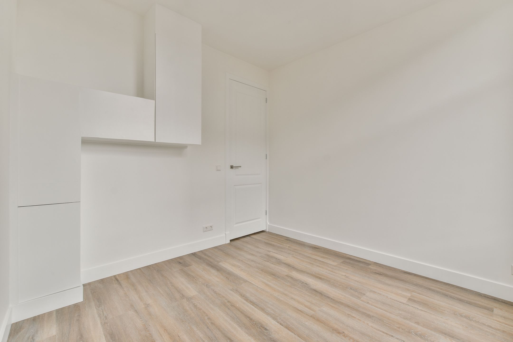 Photo 12 of Van Woustraat 142-3