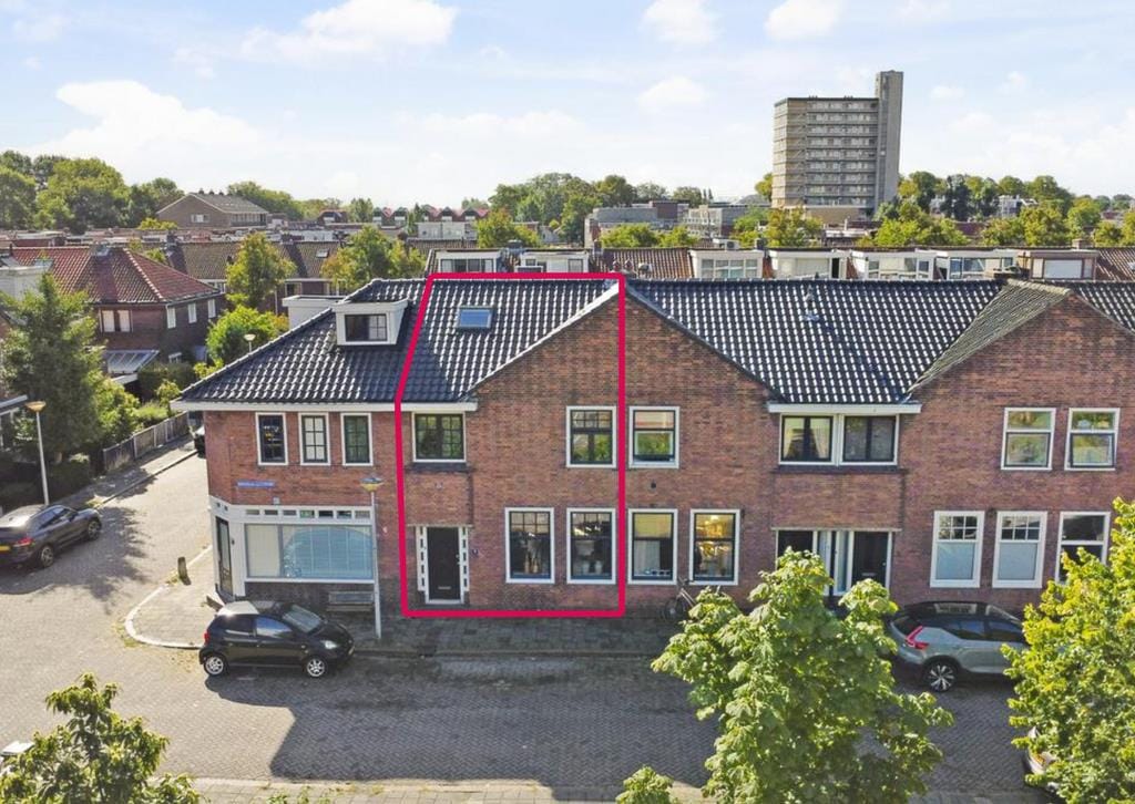 Foto 1 van Agatha Dekenstraat 9
