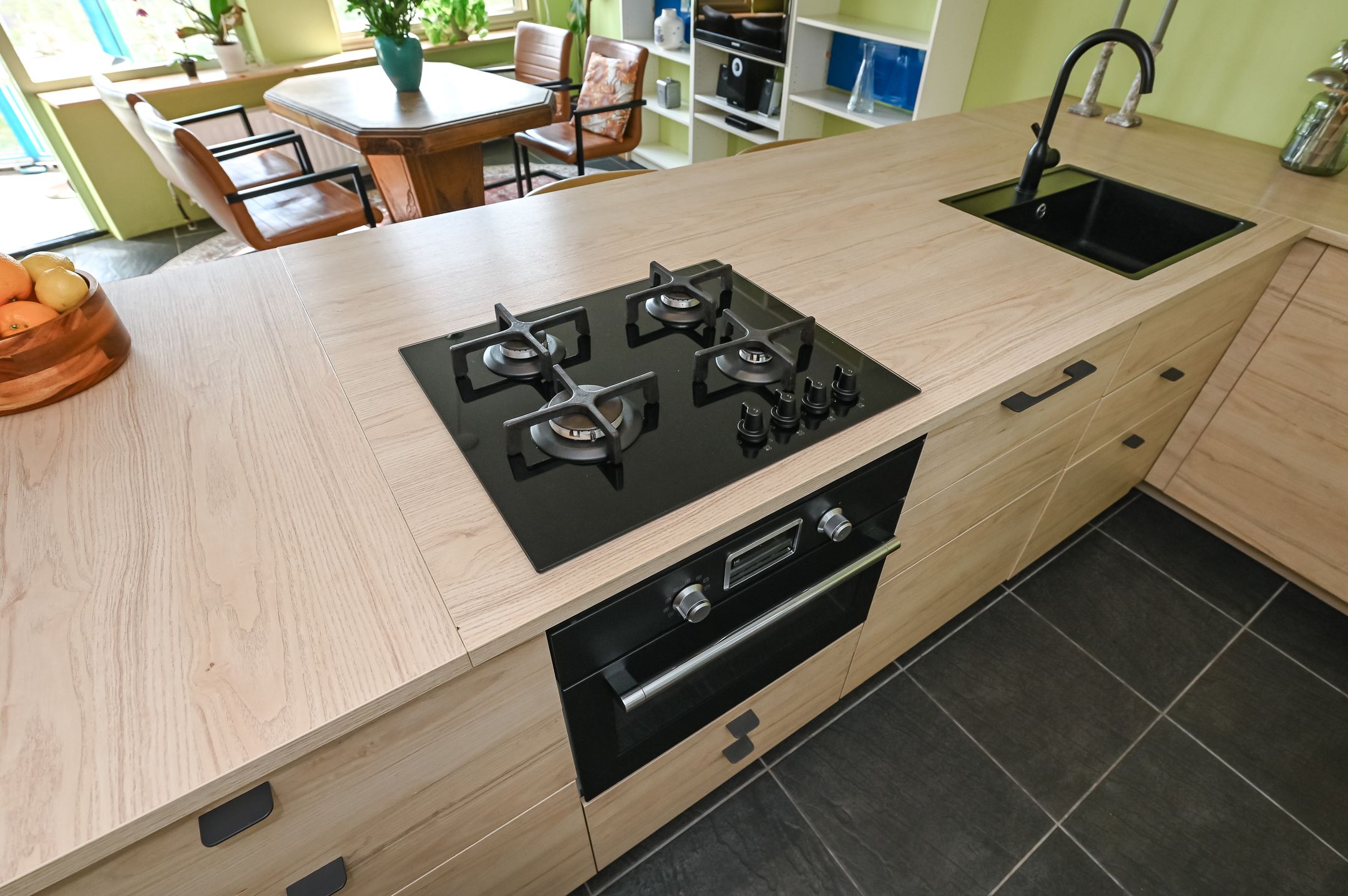 Foto 15 van Loosduinseweg 449