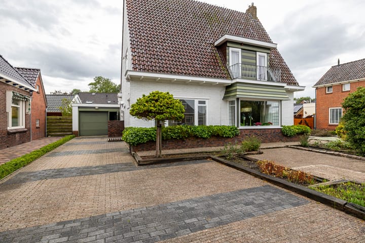 Photo 3 of Churchillweg 44