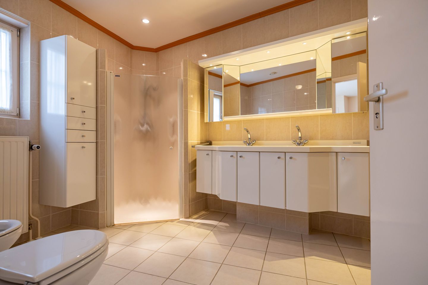 Photo 34 of Churchillweg 44