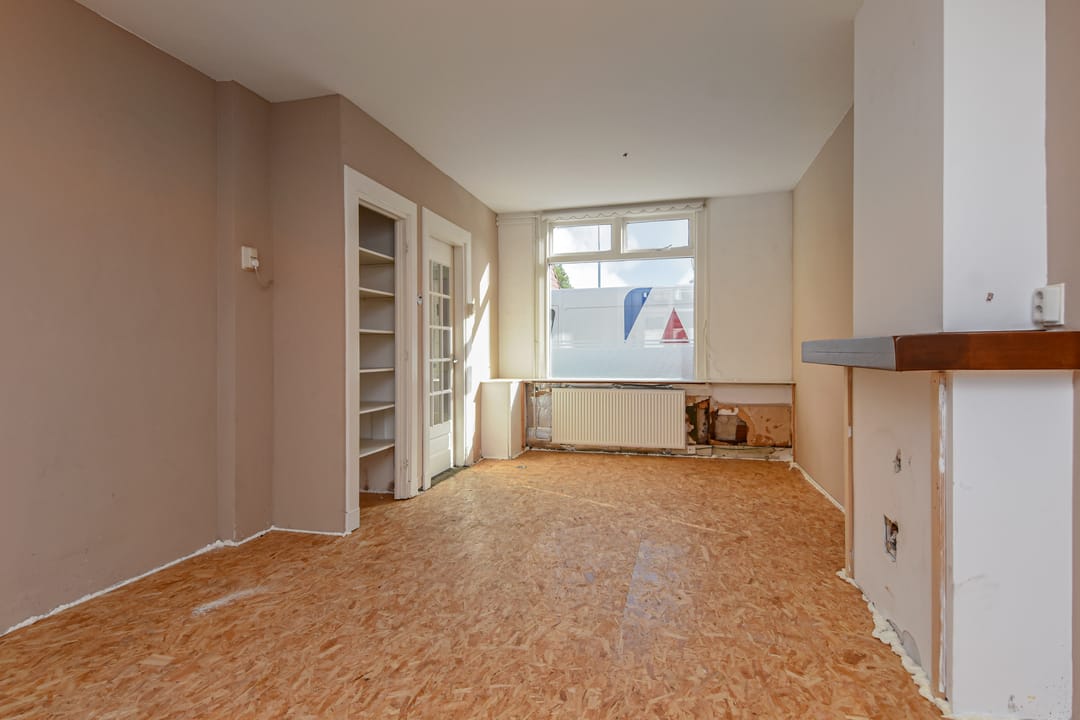 Photo 2 of Emmastraat 3