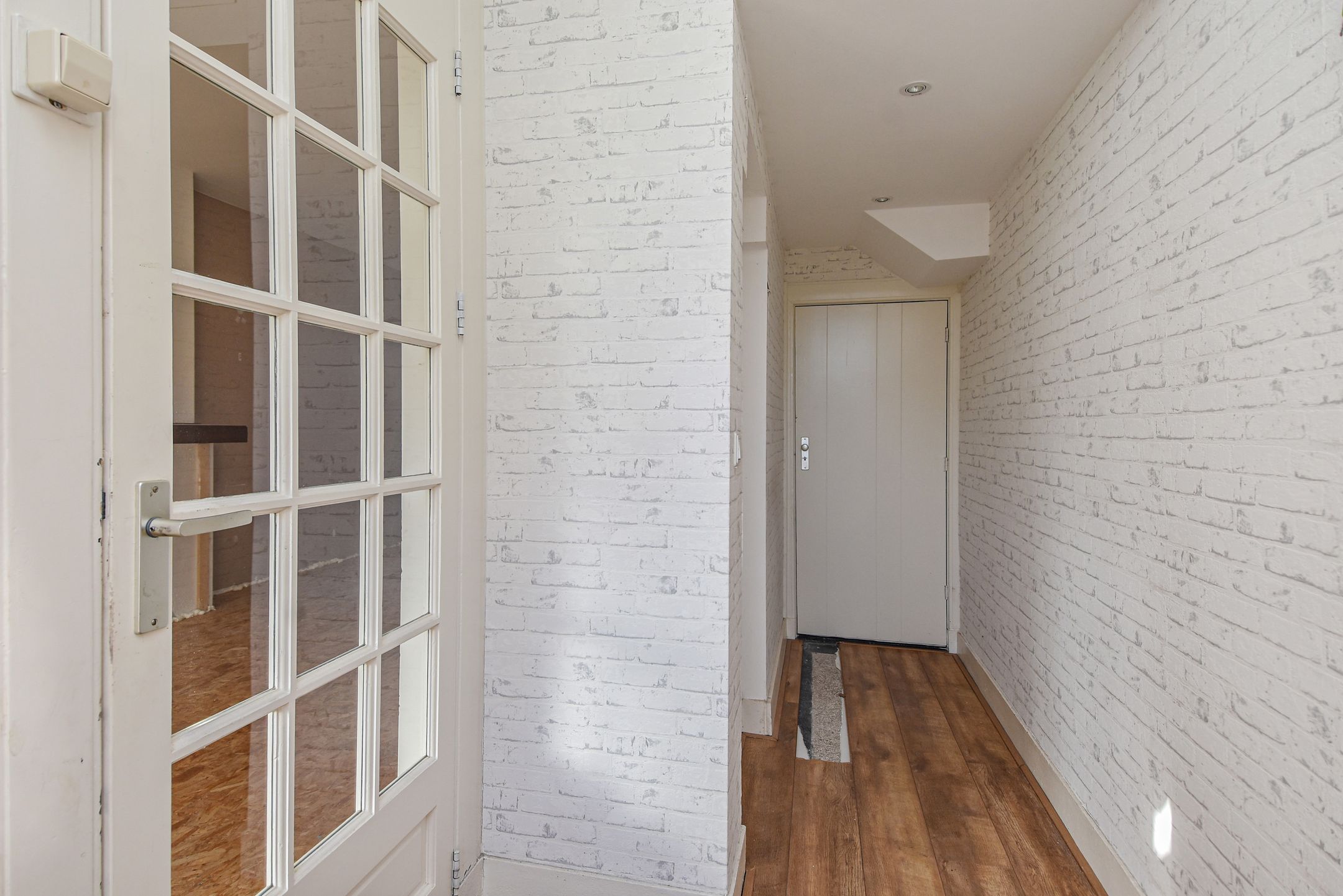 Photo 18 of Emmastraat 3