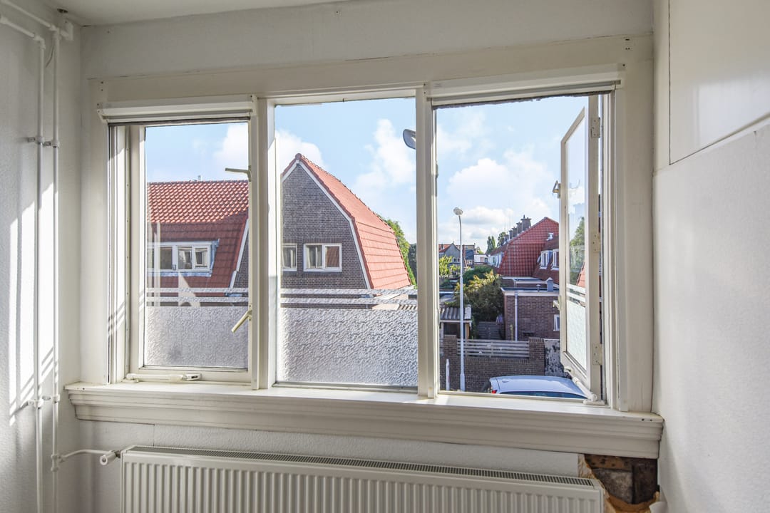 Photo 28 of Emmastraat 3