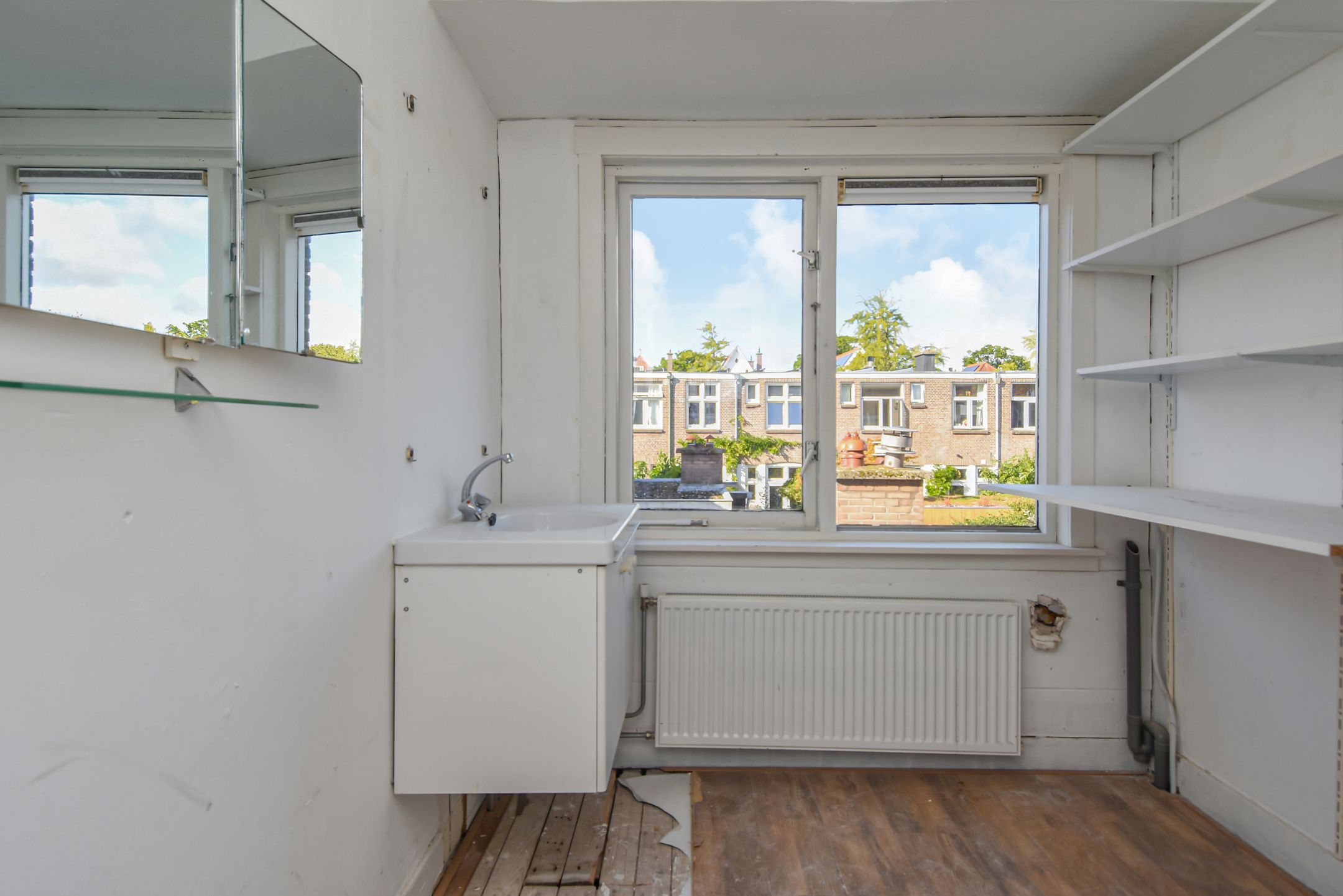 Photo 30 of Emmastraat 3