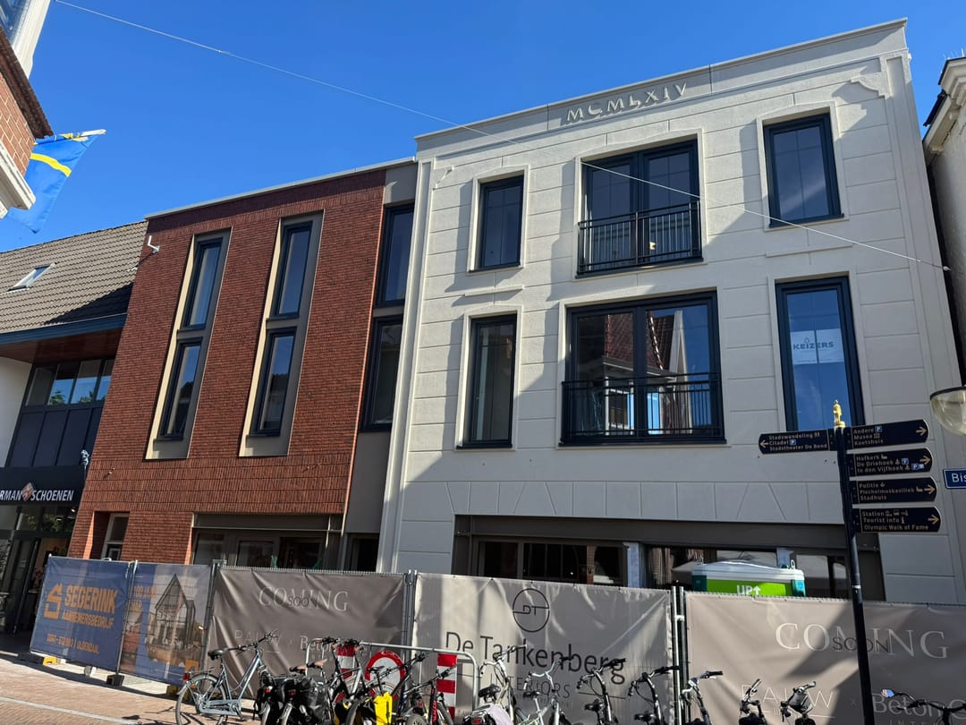 Photo 1 of Bisschopstraat 2-B