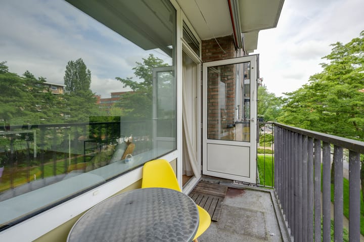 Foto 14 van Mr. G. Groen van Prinstererlaan 357