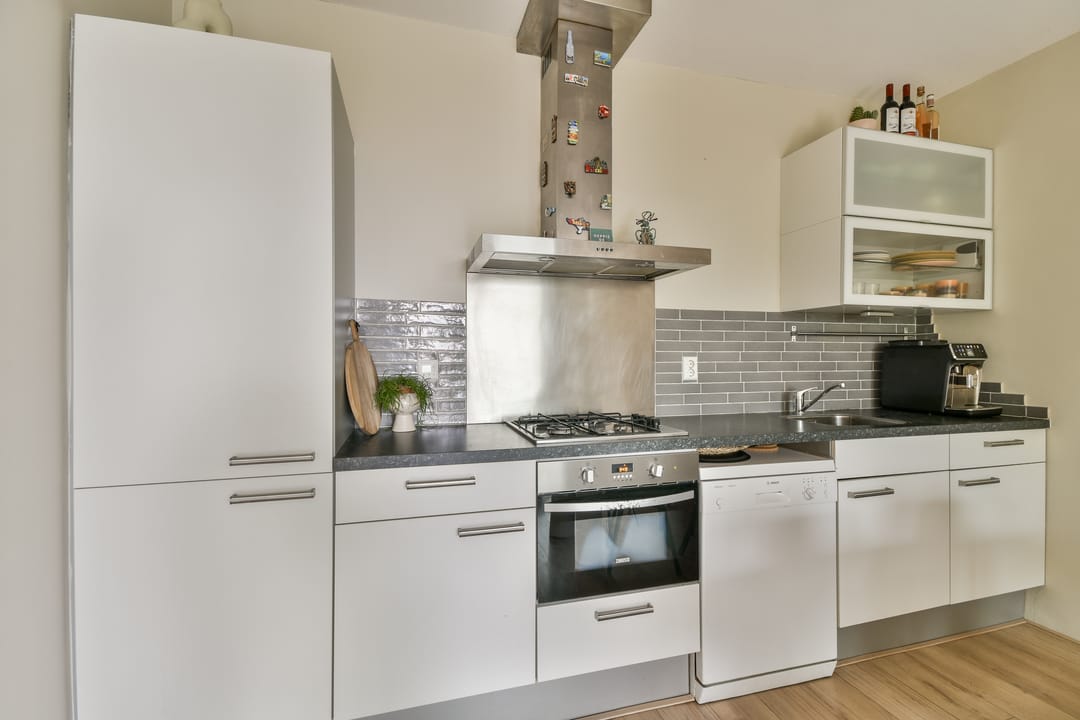 Photo 8 of Diepenbrockstraat 96