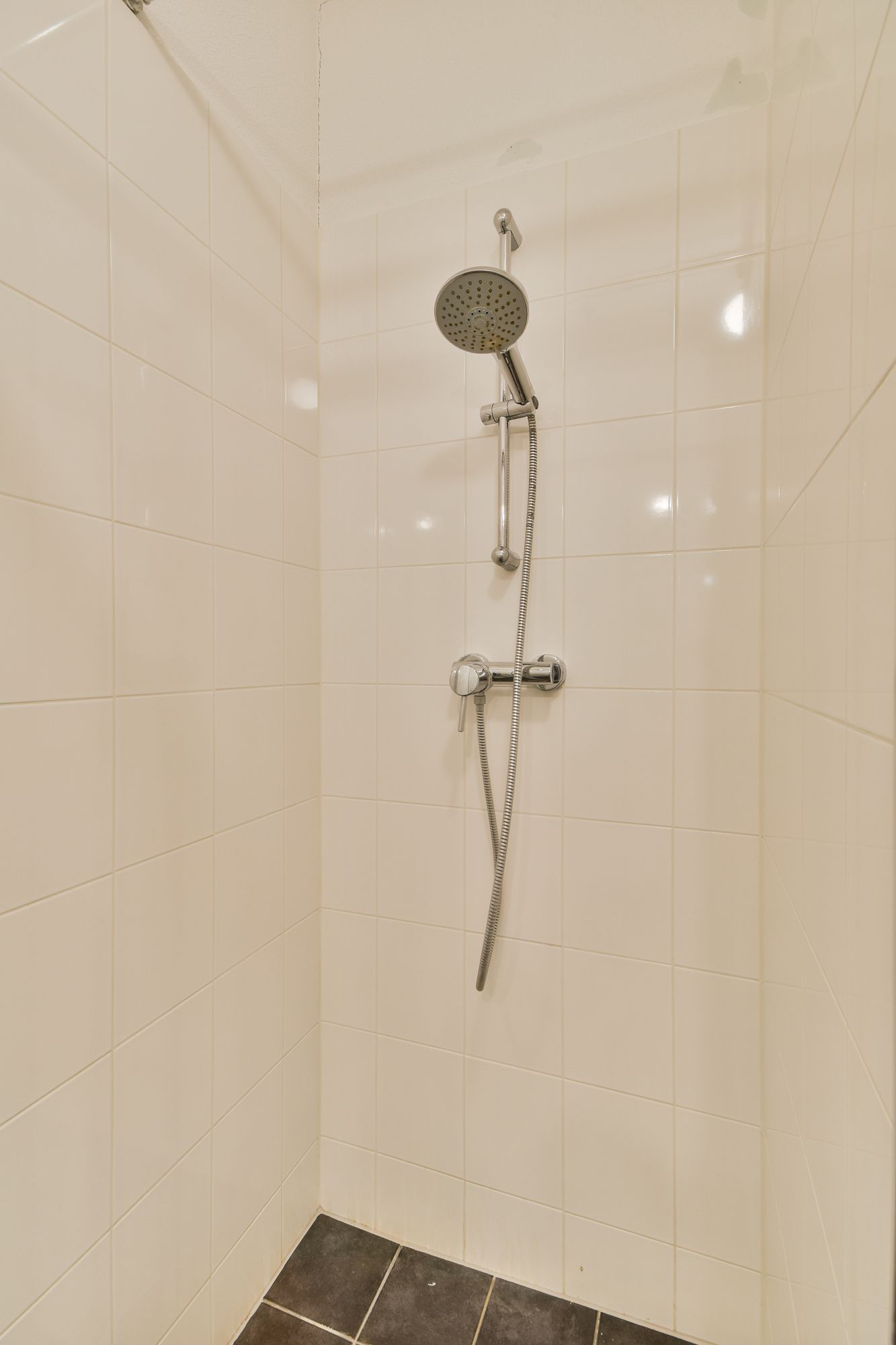 Photo 14 of Diepenbrockstraat 96