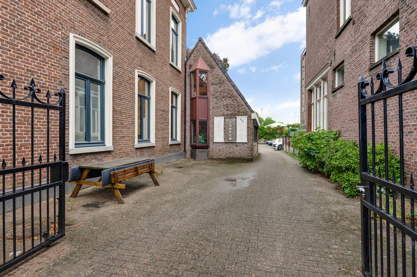 Bekijk foto 2 van Willem II Singel 19-C