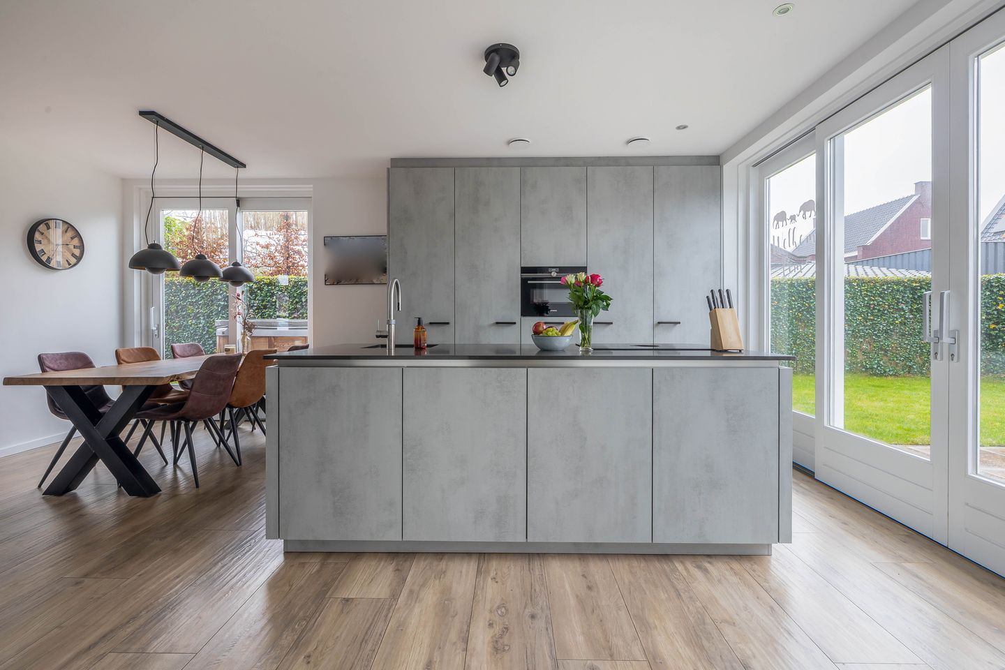 Foto 29 van Bikkel 8