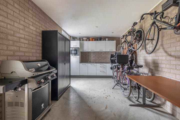 Foto 47 van Bikkel 8