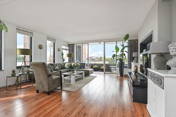 Foto 2 van Praagsingel 16