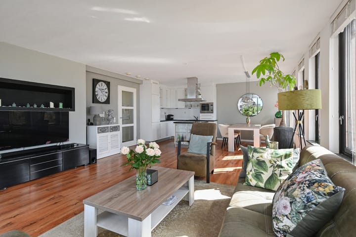 Foto 14 van Praagsingel 16