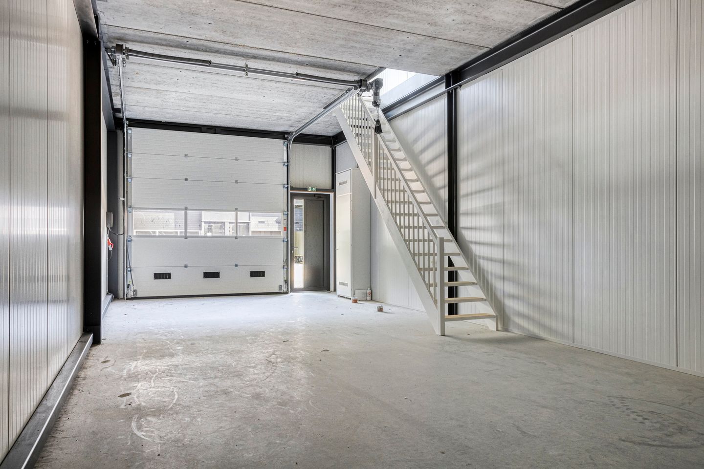 Bekijk foto 2 van Antonie van Leeuwenhoekstraat 1-B1