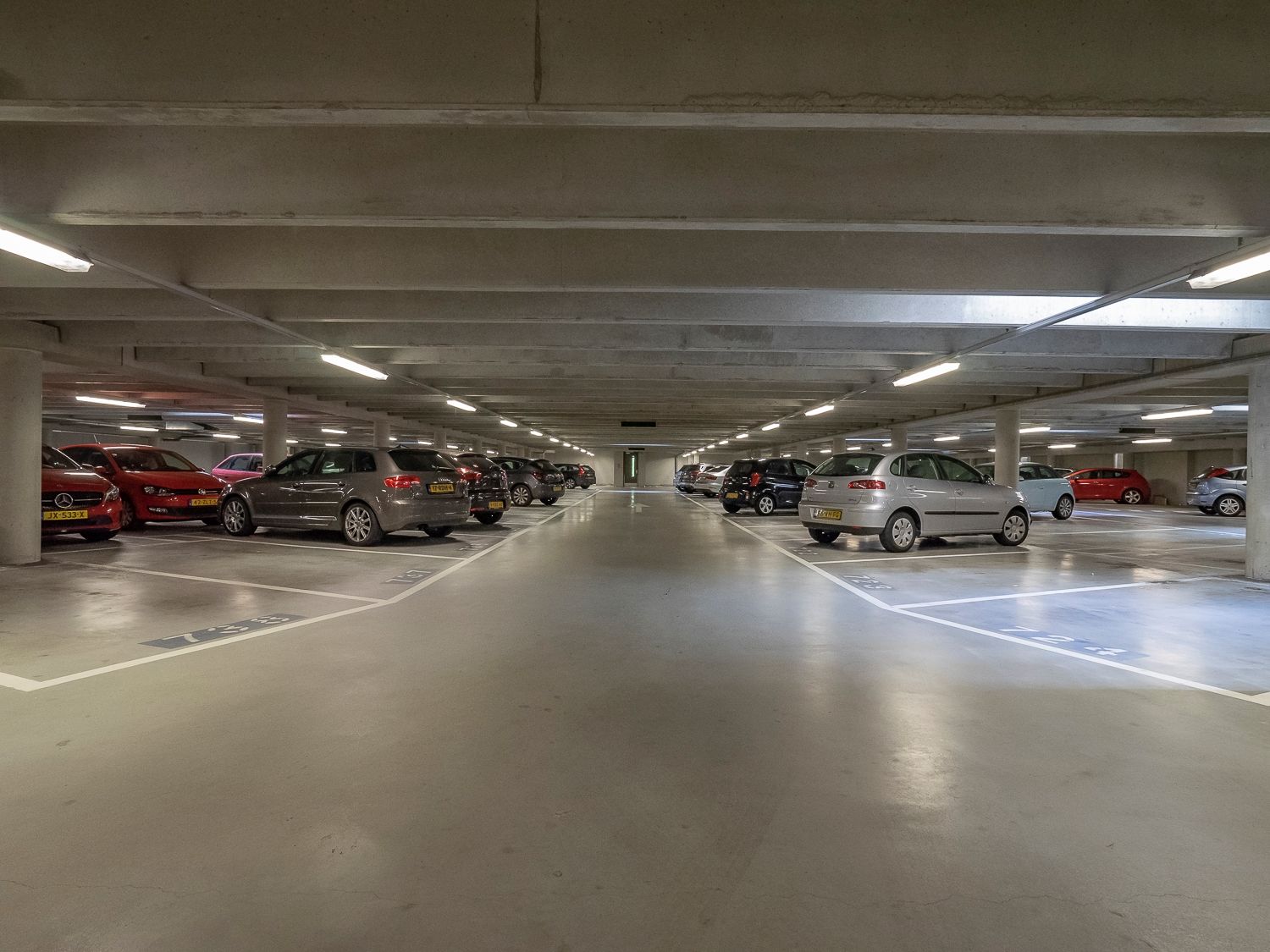 Foto 27 van Sir Winston Churchillln 275-F164