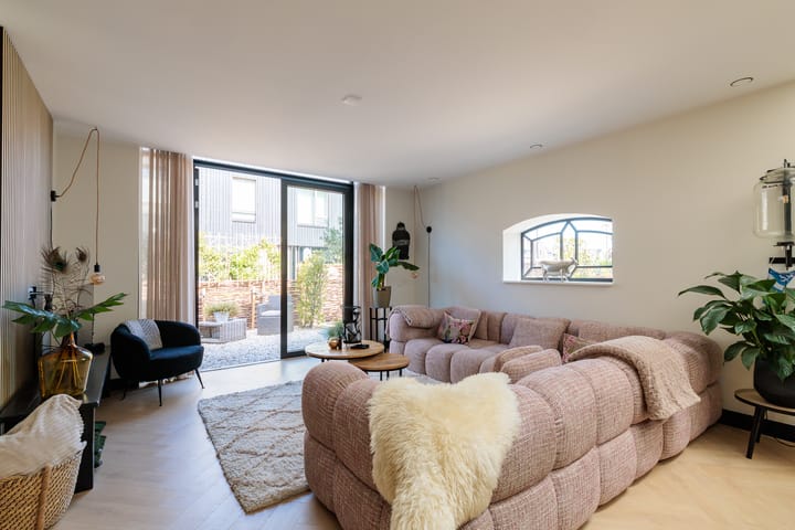 Foto 4 van Hoofdweg 893-F