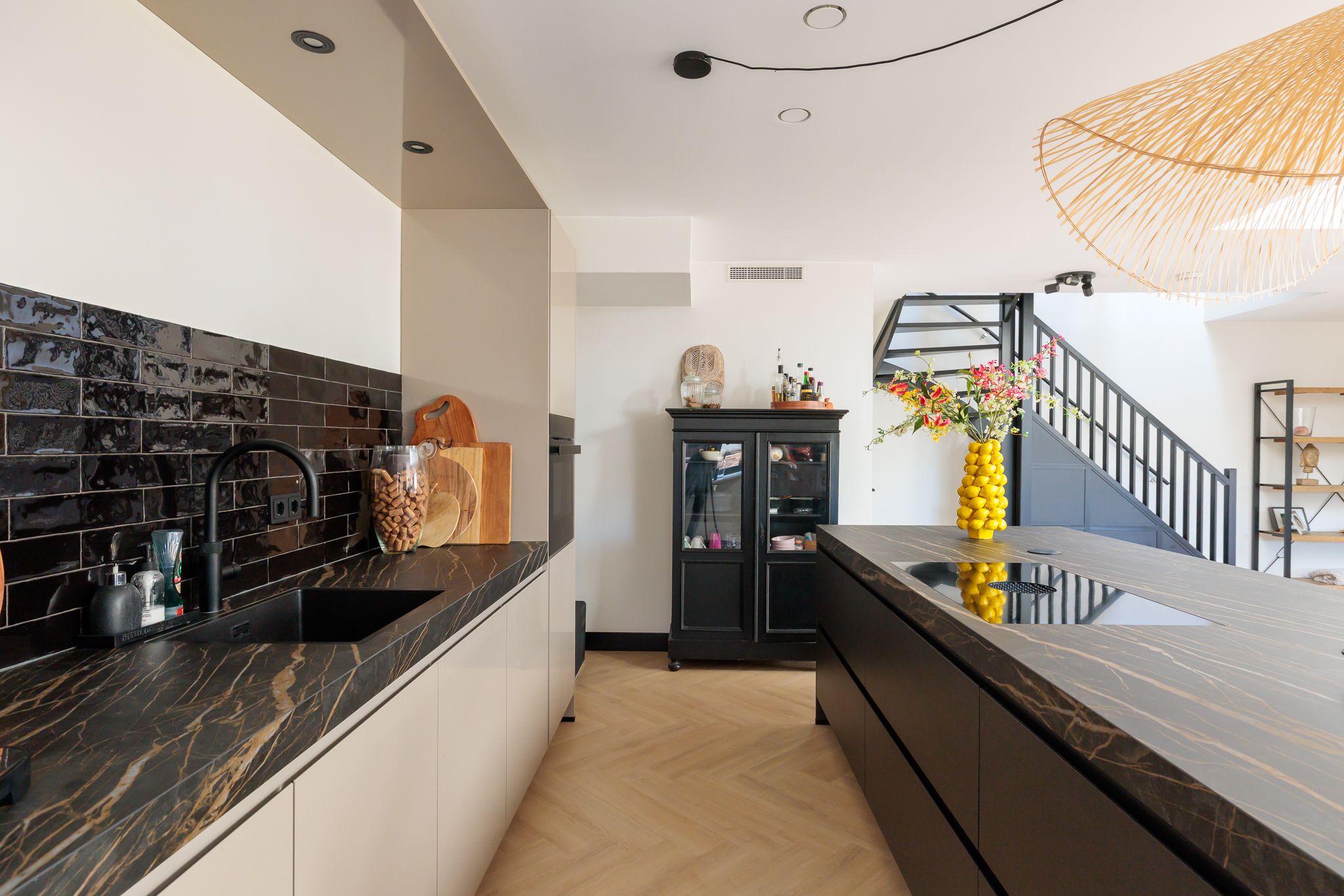 Foto 18 van Hoofdweg 893-F