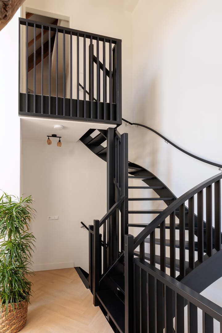 Foto 22 van Hoofdweg 893-F