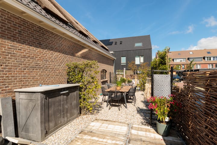 Foto 42 van Hoofdweg 893-F