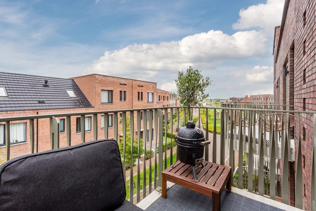 Foto 2 van Nederhemertstraat 53