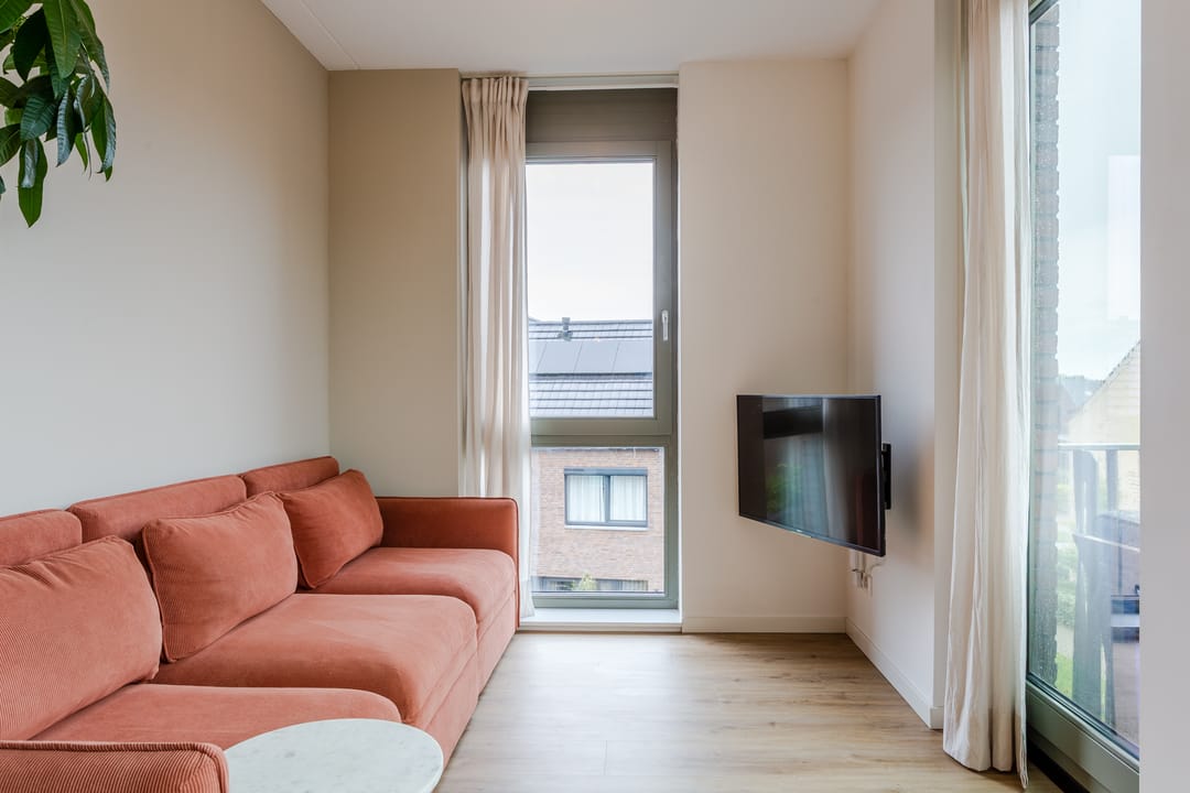 Foto 17 van Nederhemertstraat 53