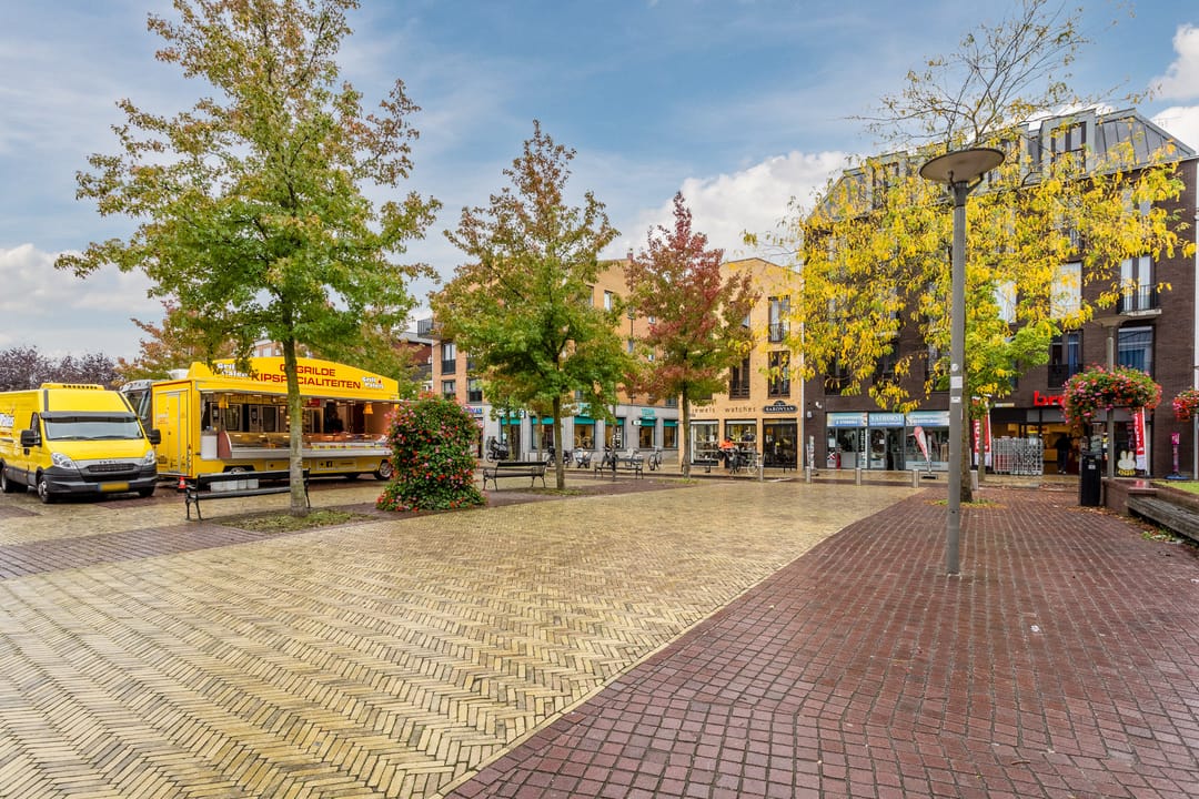 Foto 28 van Nederhemertstraat 53