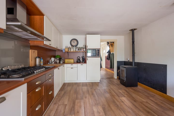 Photo 11 of Schoolstraat 85