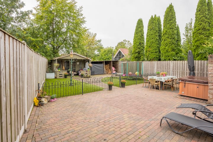 Photo 26 of Schoolstraat 85