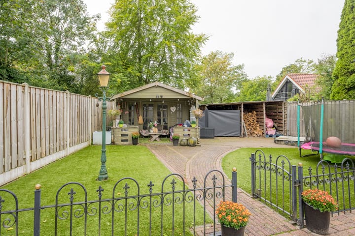 Photo 27 of Schoolstraat 85