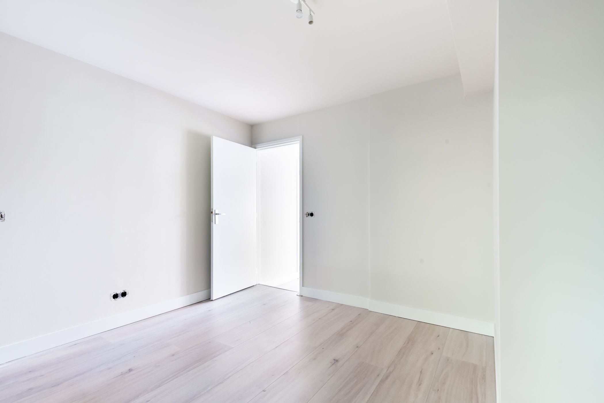 Foto 9 van Mgr. van de Weteringstraat 27