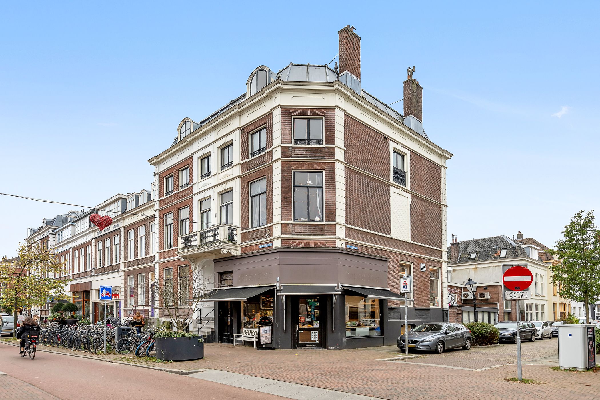 Foto 24 van Mgr. van de Weteringstraat 27