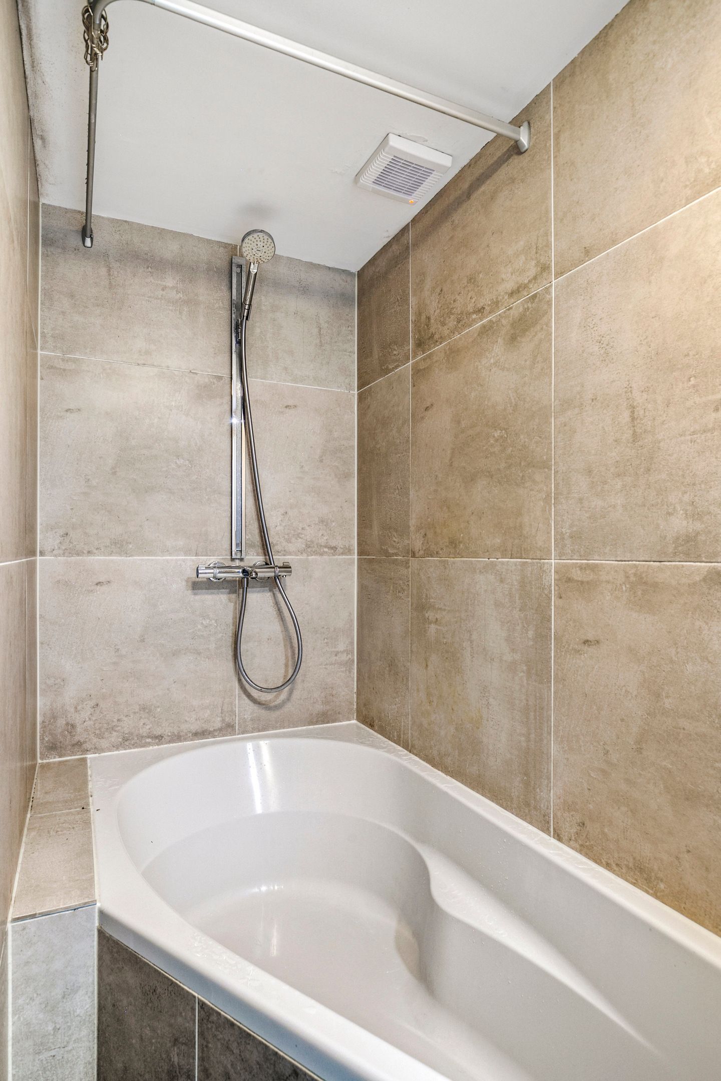 Foto 18 van IJsselstraat 7