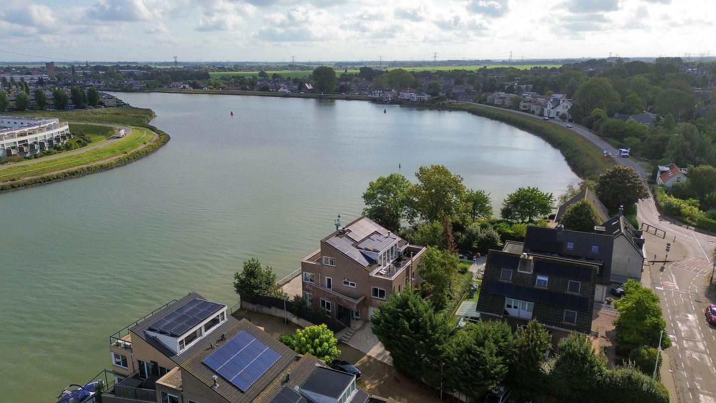 Foto 1 van Aquamarijn 2