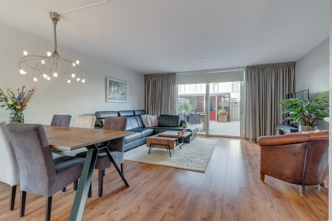 Foto 2 van Gerard ter Borchhage 110