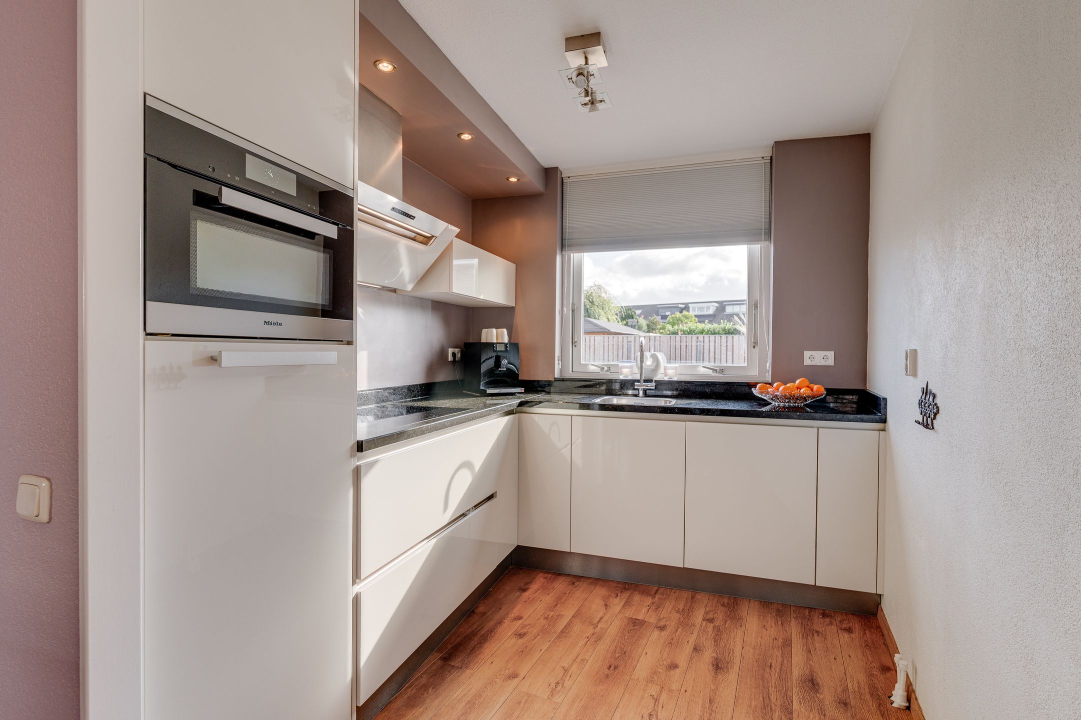 Foto 3 van Gerard ter Borchhage 110