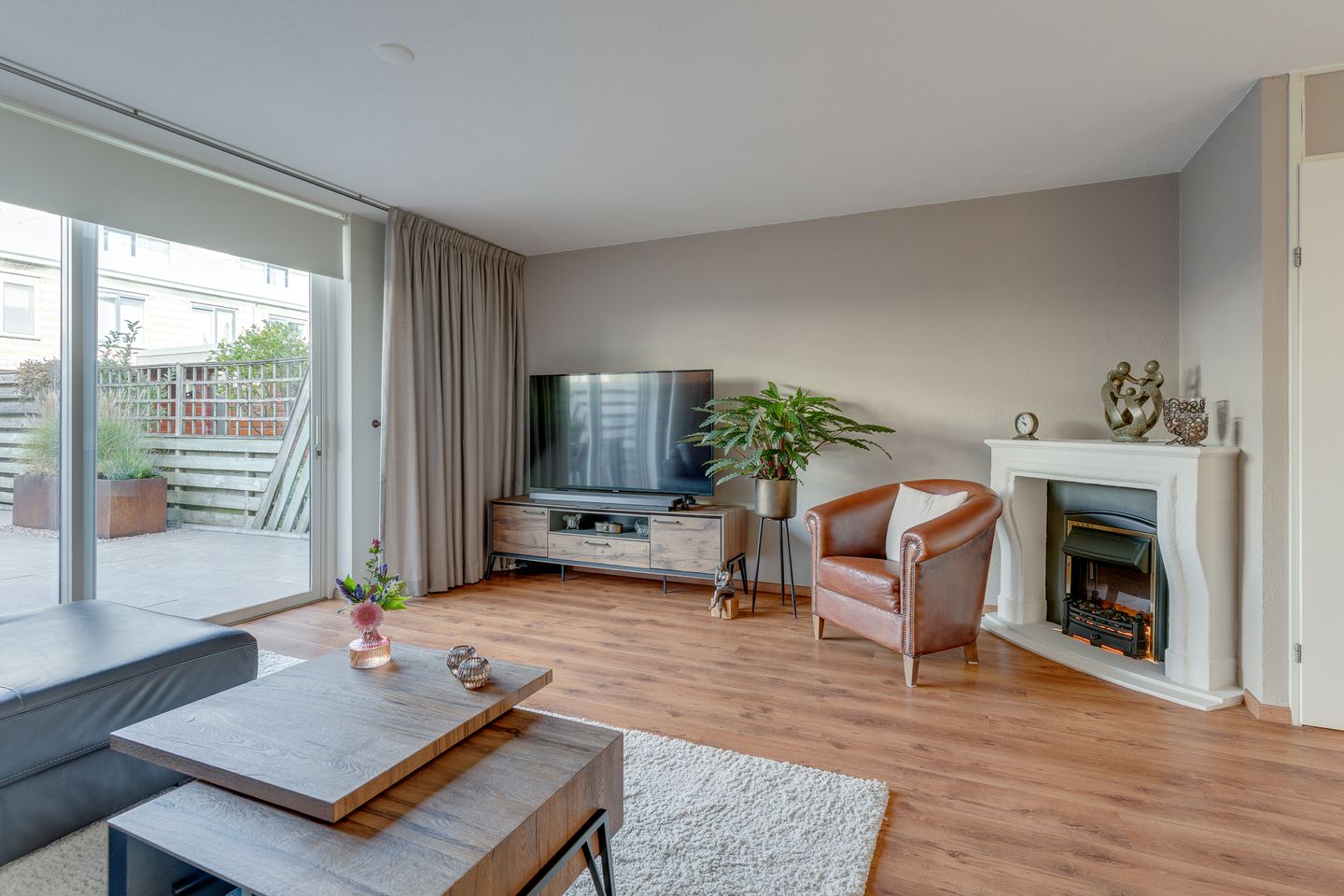 Foto 14 van Gerard ter Borchhage 110