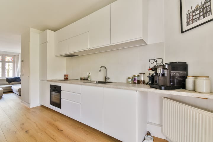 Foto 7 van Paramariboplein 31-1