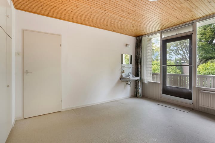 Foto 15 van Moddermanstraat 9