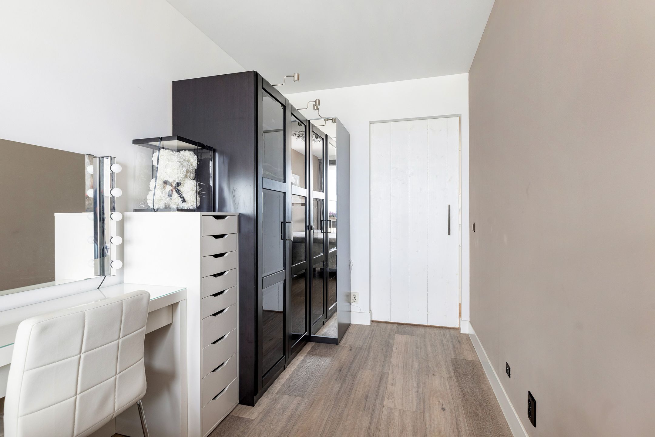 Foto 24 van Cor Kieboomplein 305