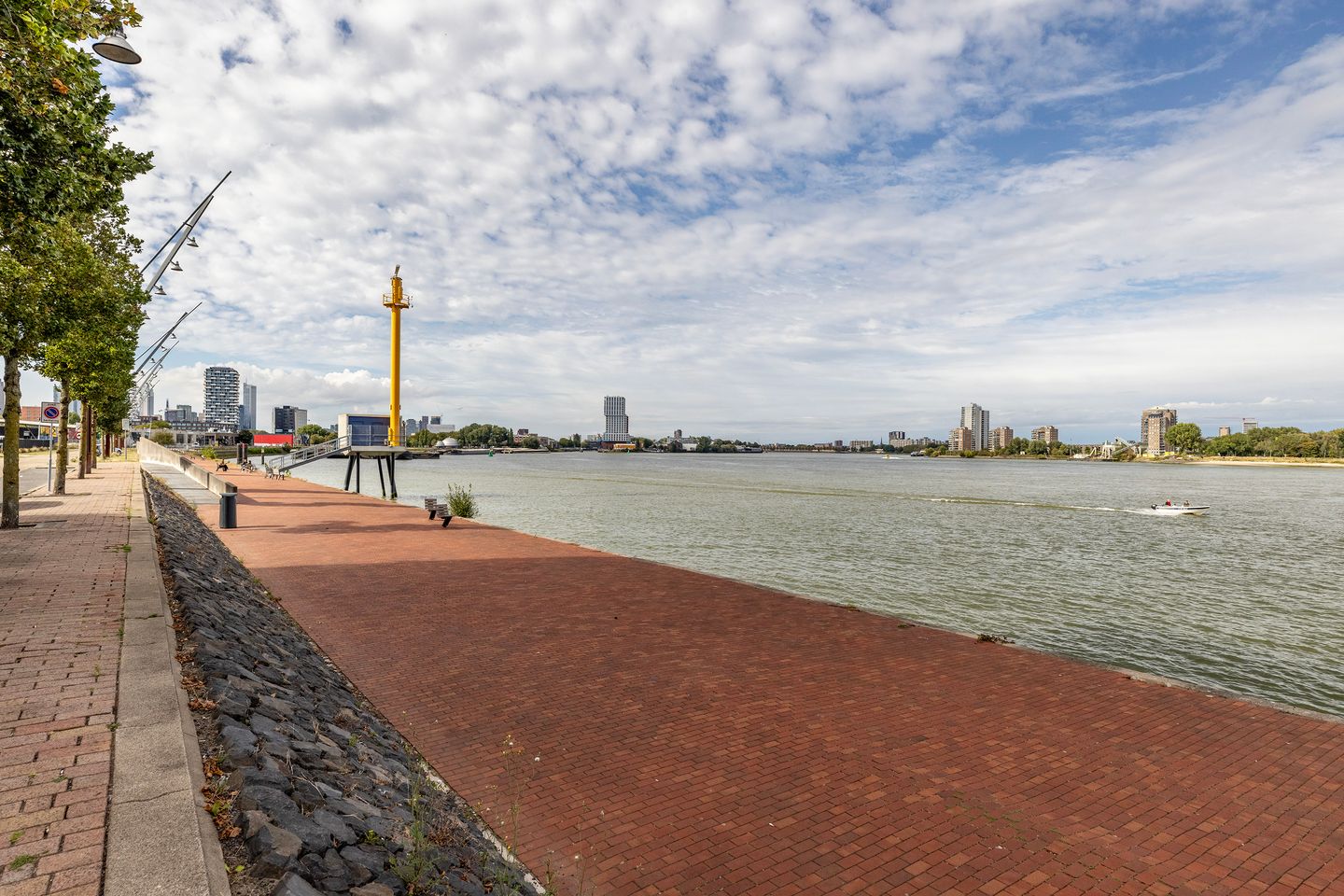 Foto 44 van Cor Kieboomplein 305