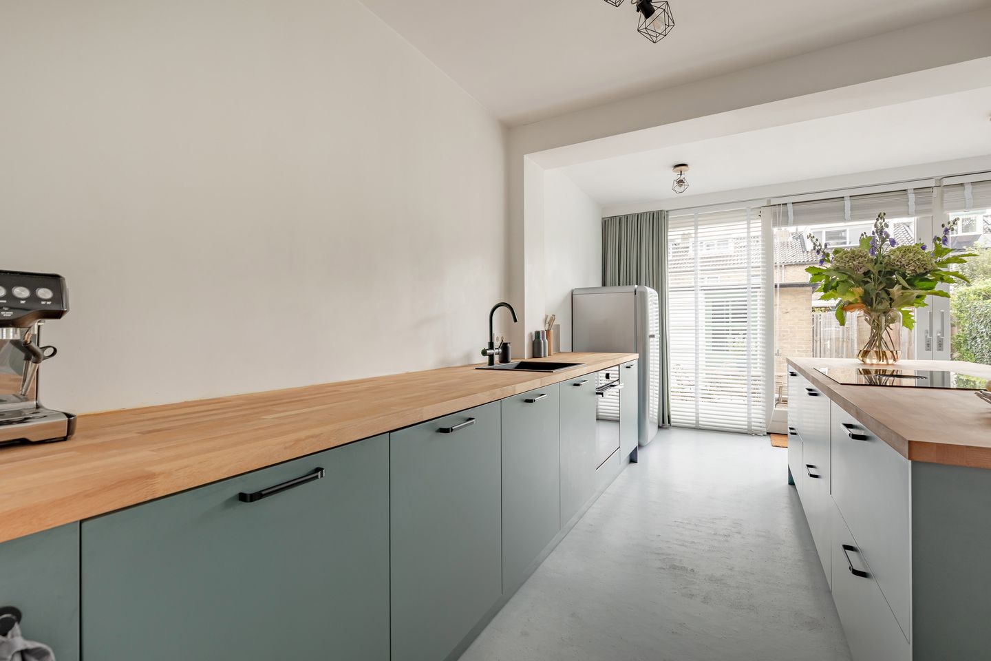 Foto 14 van Brucknerstraat 18