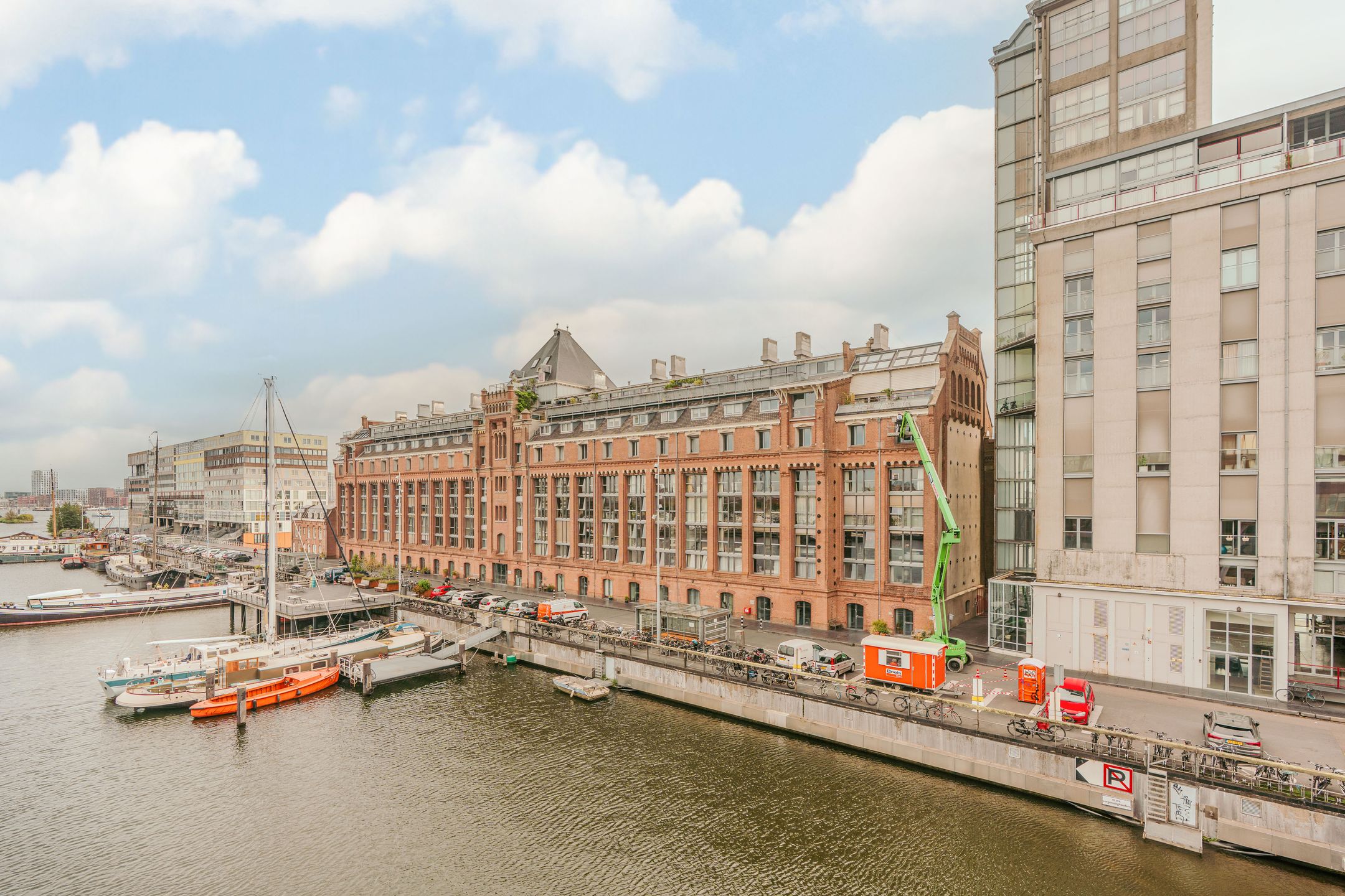 Foto 6 van Barentszplein 6-V