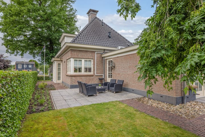 Foto 42 van Oranjestraat 42