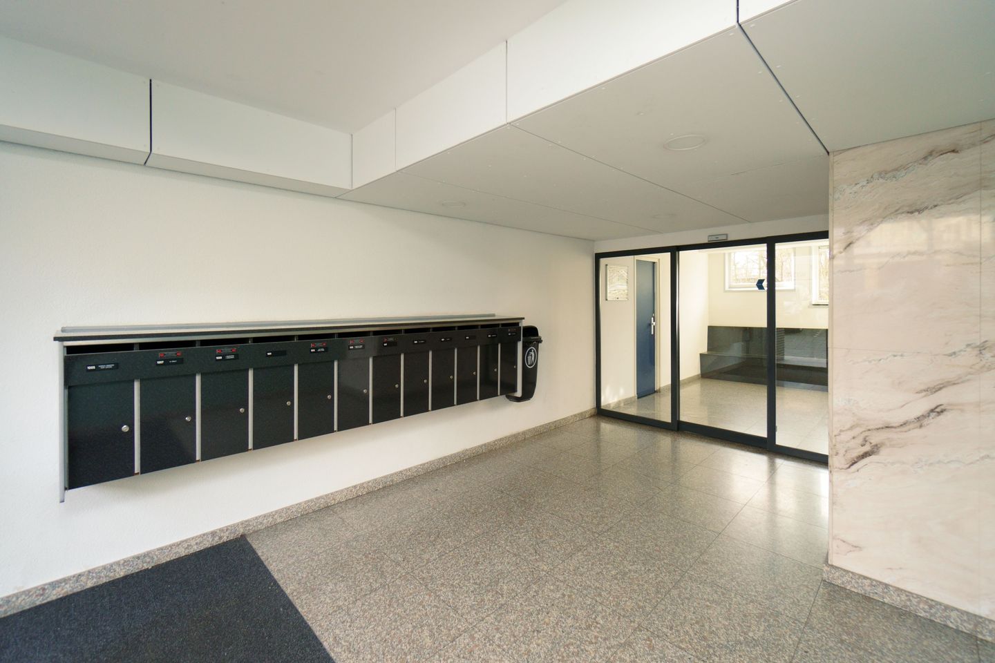 Photo 19 of Landréstraat 1015