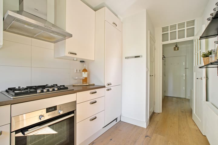 Photo 12 of Des Présstraat 18-3